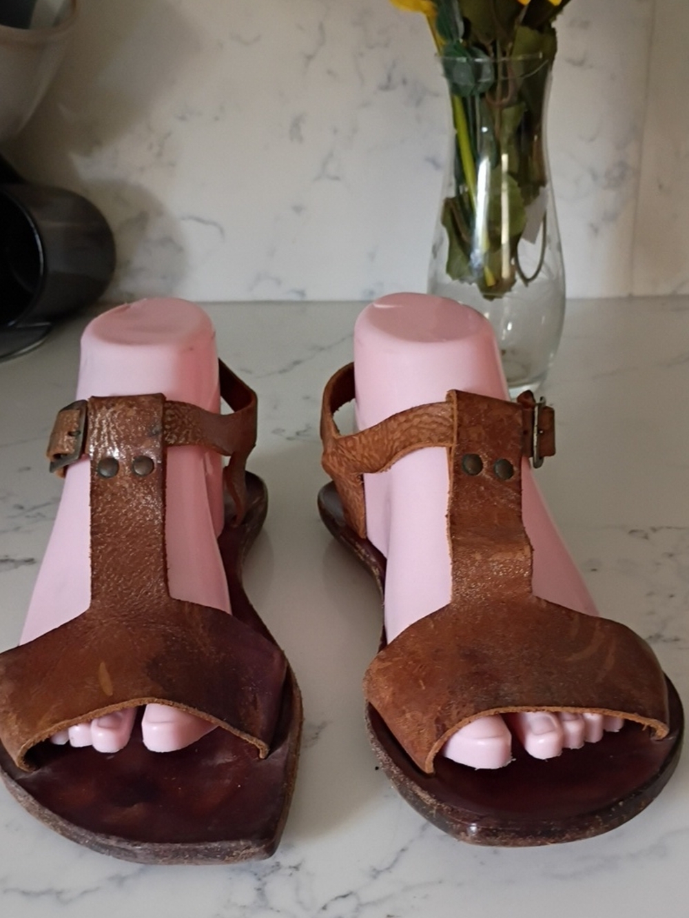CYDWOQ Brown Leather Women's T-Strap Sandals